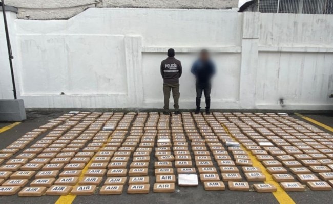Fiscalía procesa a detenido por tráfico de cocaína a gran escala